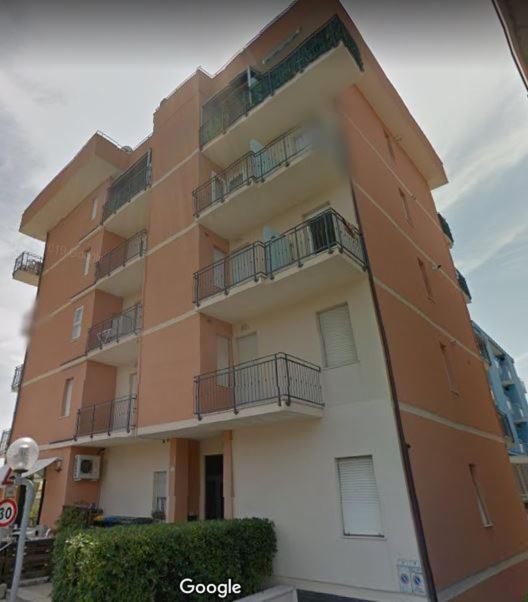 Appartamento Vista Mare Misano Adriatico Kültér fotó